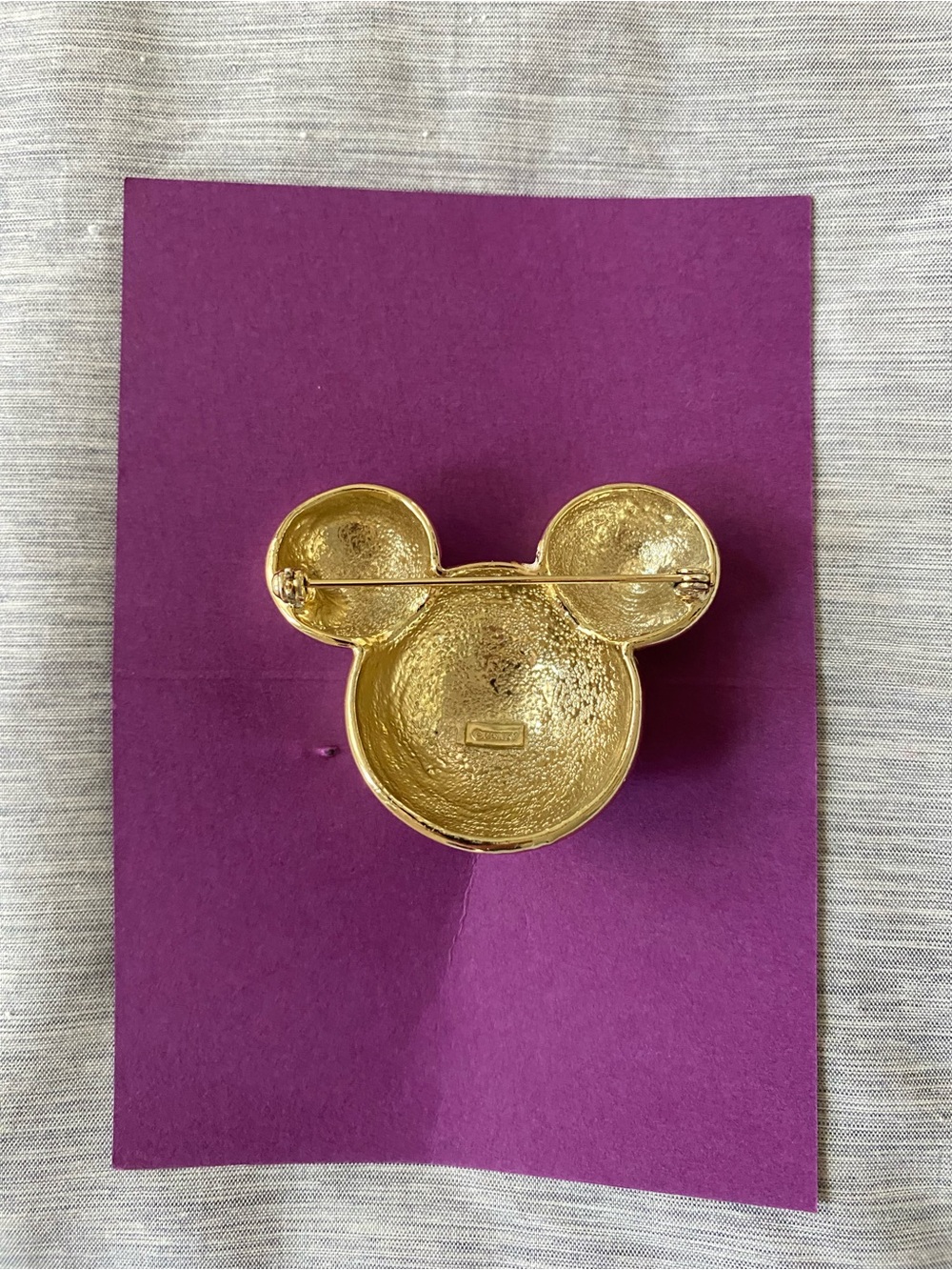 Vintage Disney Gold Tone Mickey Mouse Pin/ Brooch - Picture 4 of 5